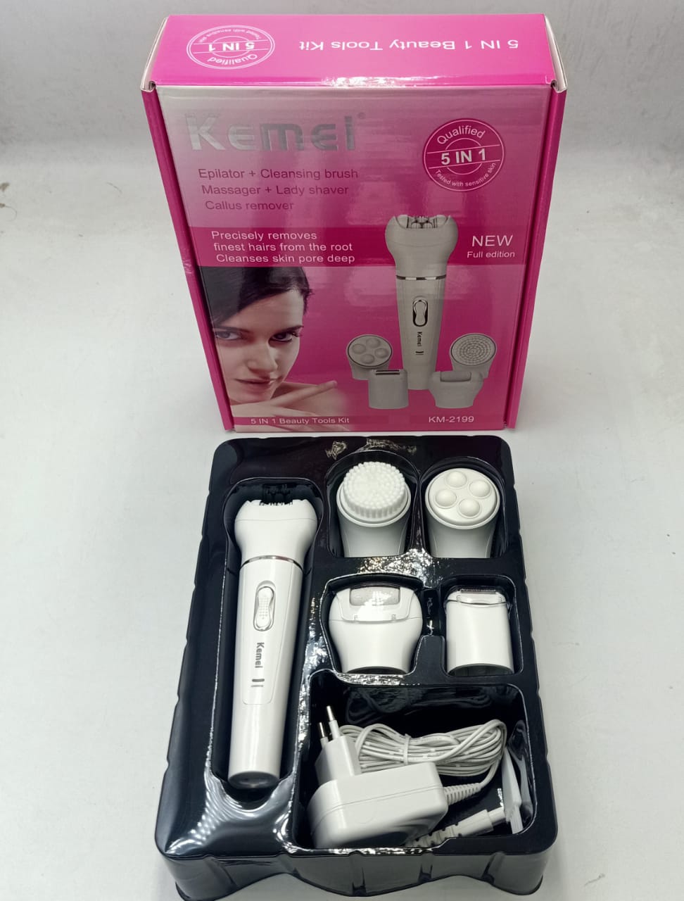 LumiGlow – 5-in-1 Luxury Beauty Tool for Radiant Skin