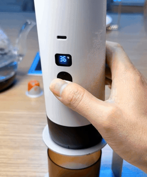 “Luxury Coffee. Anywhere. Instantly.”