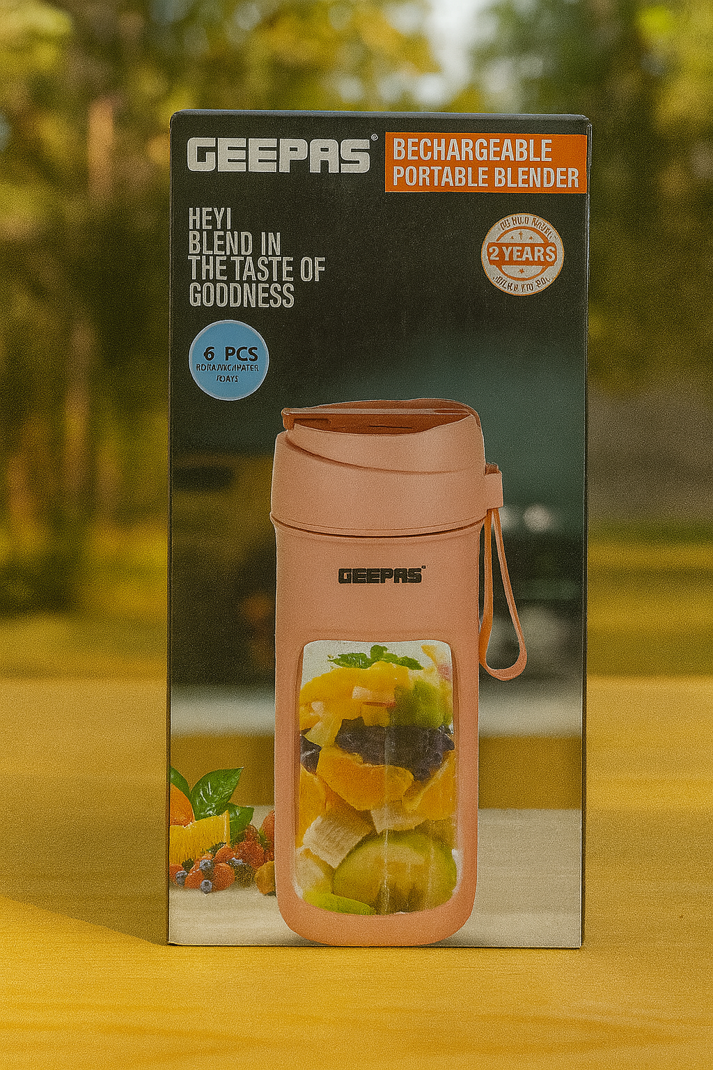JuiceLux Portable Blender (Fresh Energy. Anywhere. Anytime.)